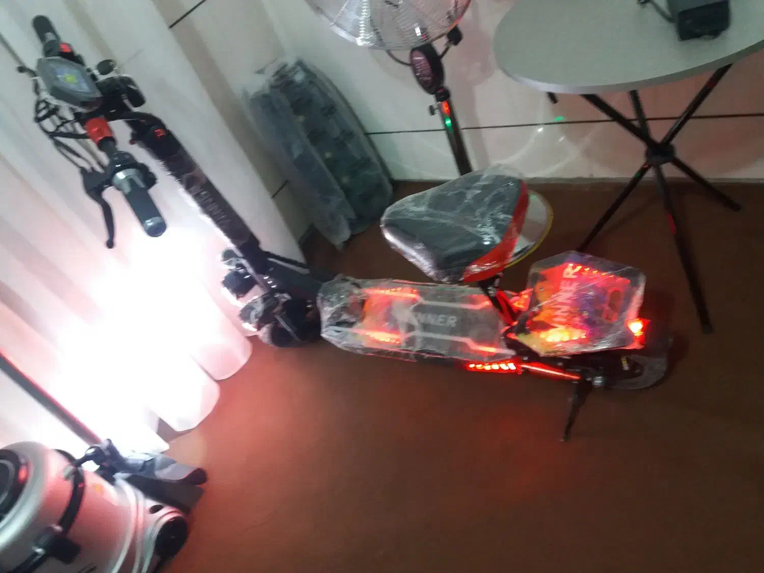 اسکوتربرقی وینر|دوچرخه، اسکیت، اسکوتر|مبارکه, |دیوار