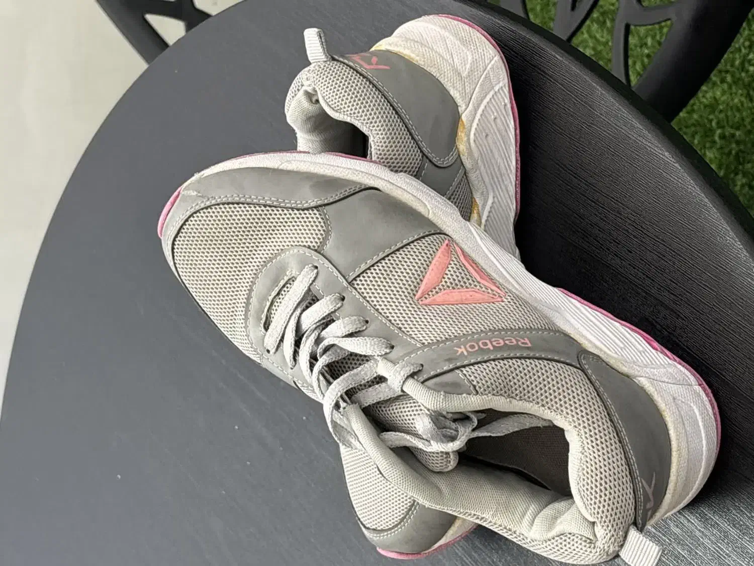 کتونی ریبوک ویتنام|کیف، کفش، کمربند|قم, بنیاد|دیوار