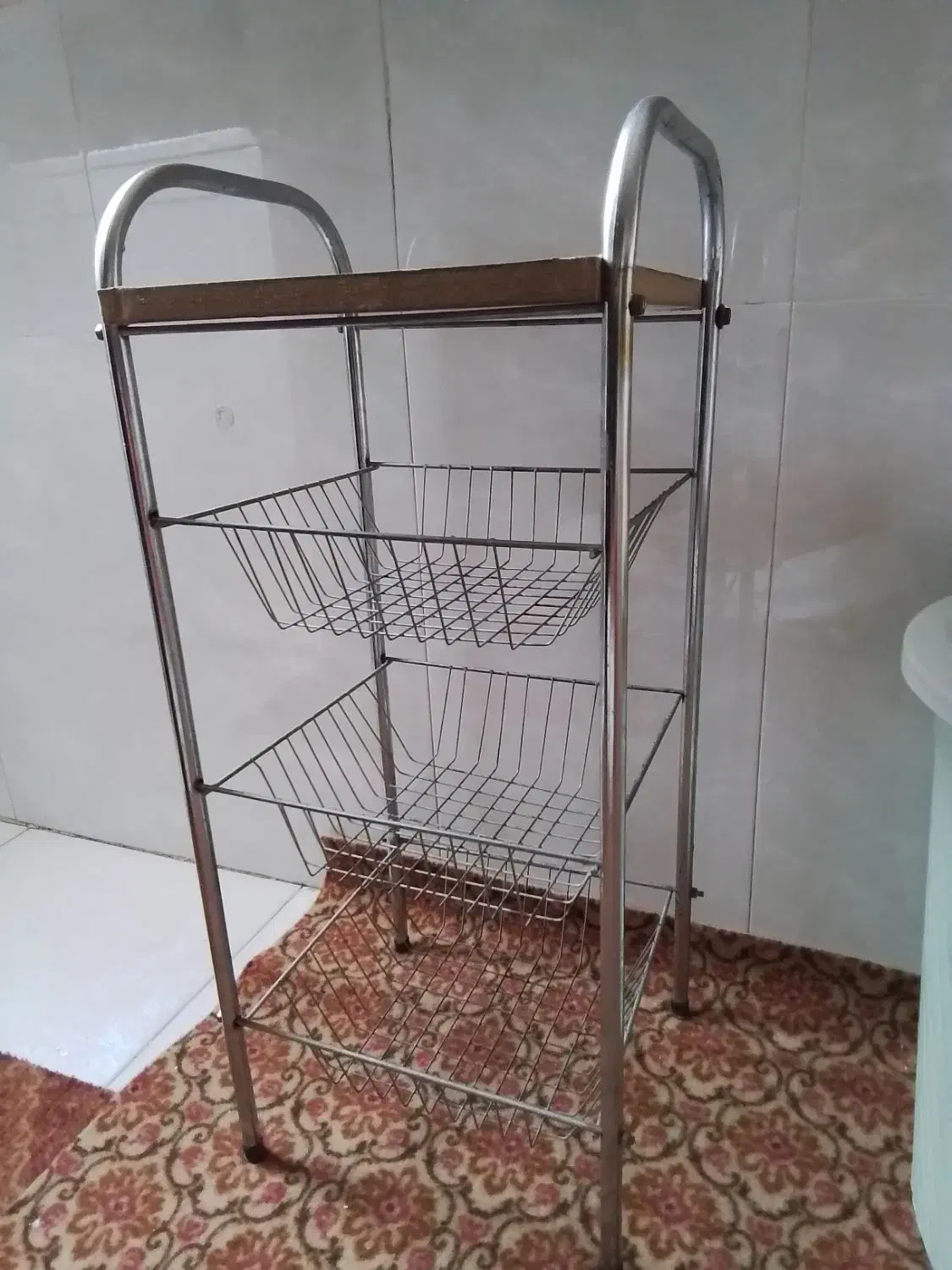 جاسیب زمینی و پیاز|آبچکان و نظمدهنده ظروف|ورامین, ورامین|دیوار