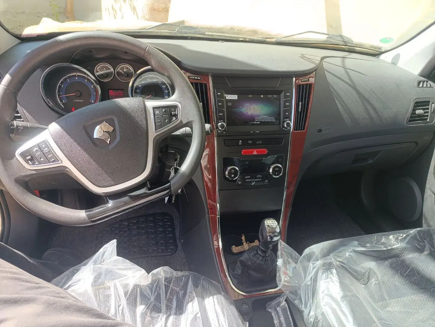 دنا پلاس ۶ سرعته با رینگ|خودرو سواری و وانت|شهرکرد, |دیوار