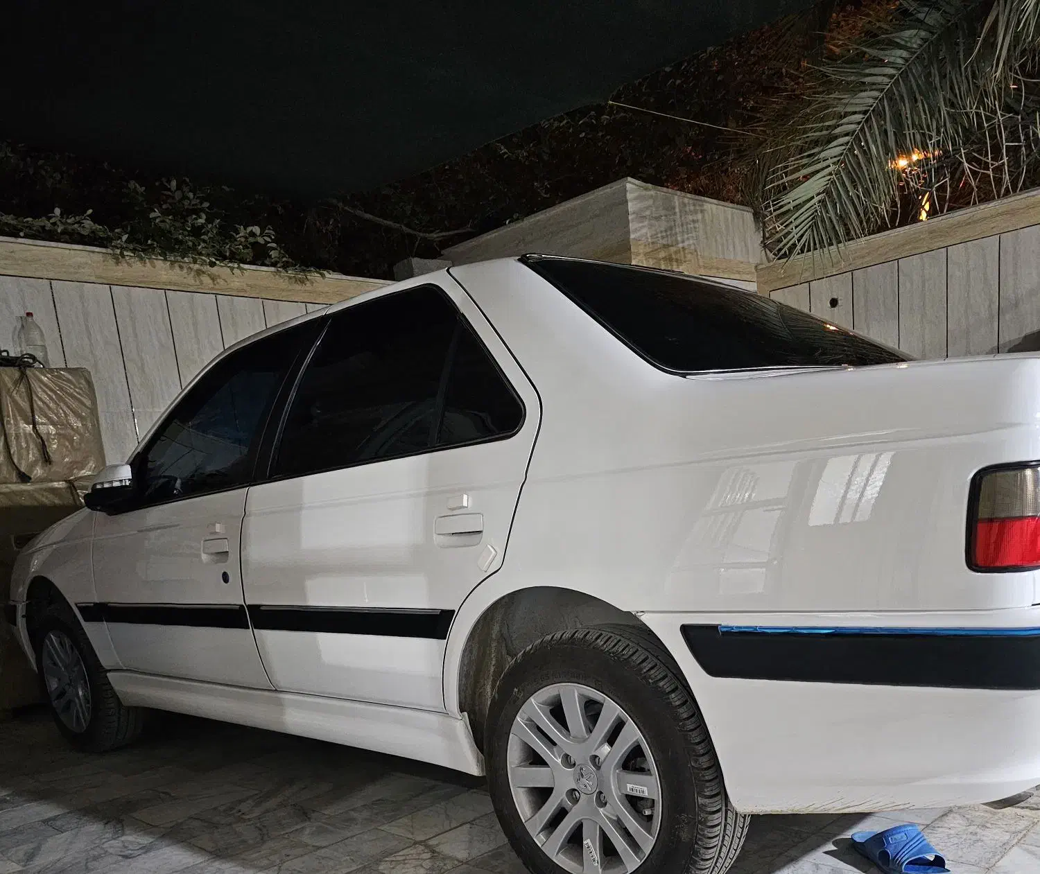 پژو پارس خشک|خودرو سواری و وانت|سراوان, |دیوار