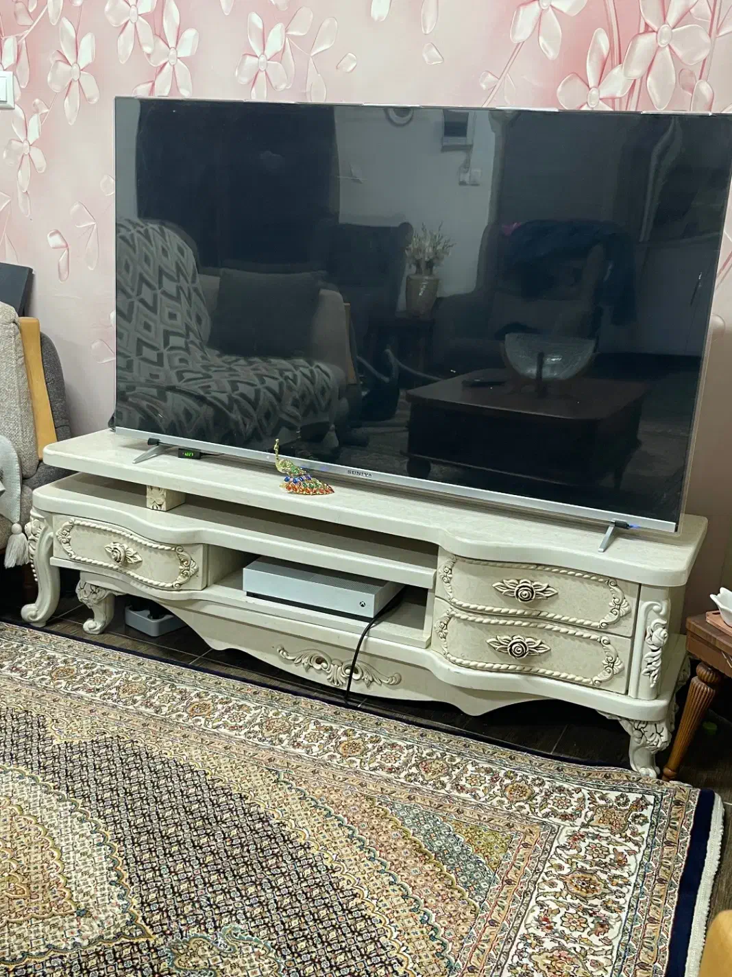 میز تی وی|میز تلویزیون|رشت, دخانیات|دیوار