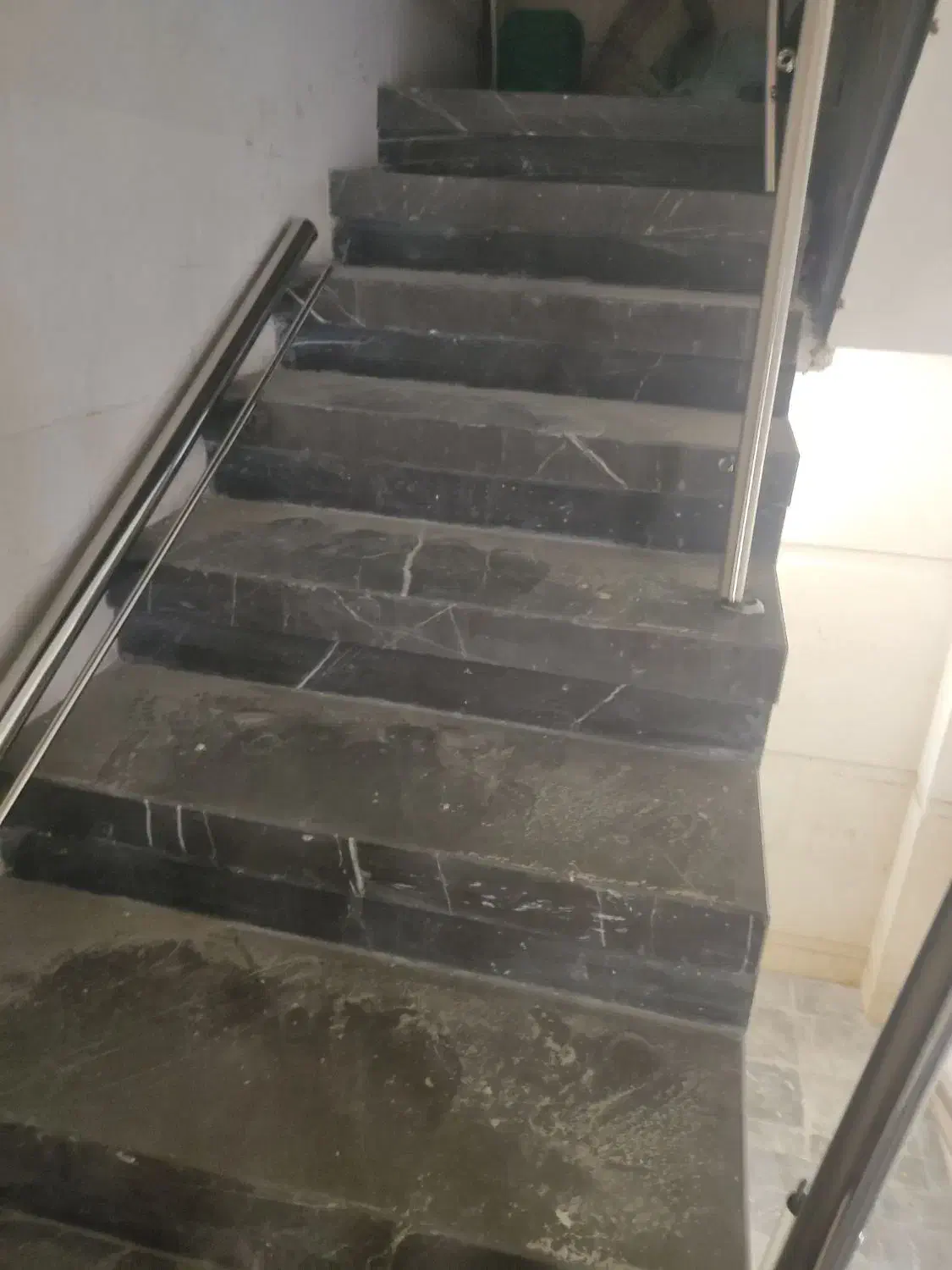 سنگ فرش موزاییک وسرامیک وکاشی|خدمات پیشه و مهارت|نهاوند, |دیوار