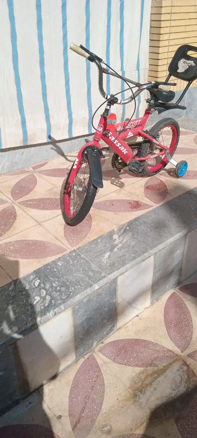 دوچرخه ۱۶ بچه گانه|دوچرخه، اسکیت، اسکوتر|شیراز, شریف‌آباد|دیوار