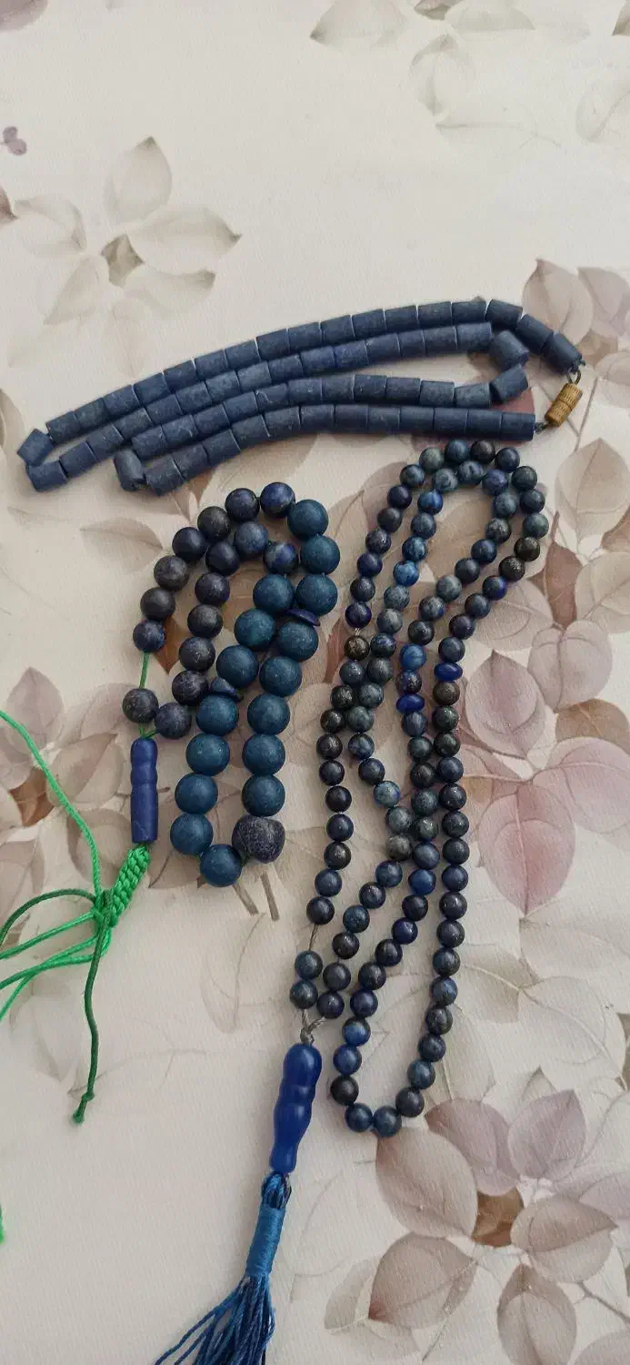 تسبیح|جواهرات|قم, باغ کرباسی|دیوار