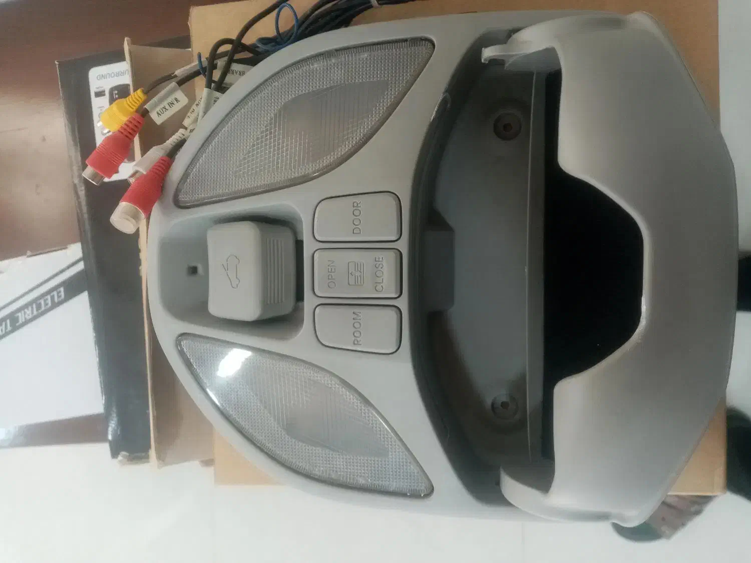 چراغ جلوورادیوپخش وچراغ سقف وجک صندوق سانتافه|قطعات یدکی و لوازم جانبی|کوهدشت, |دیوار