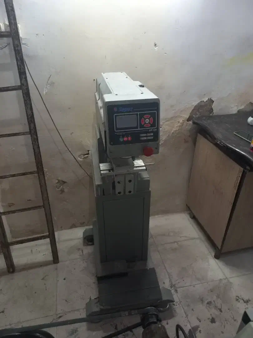 کارگاه انواع چاپ pvcو چاپ سیلک و تامپو|ماشین‌آلات صنعتی|تبریز, |دیوار