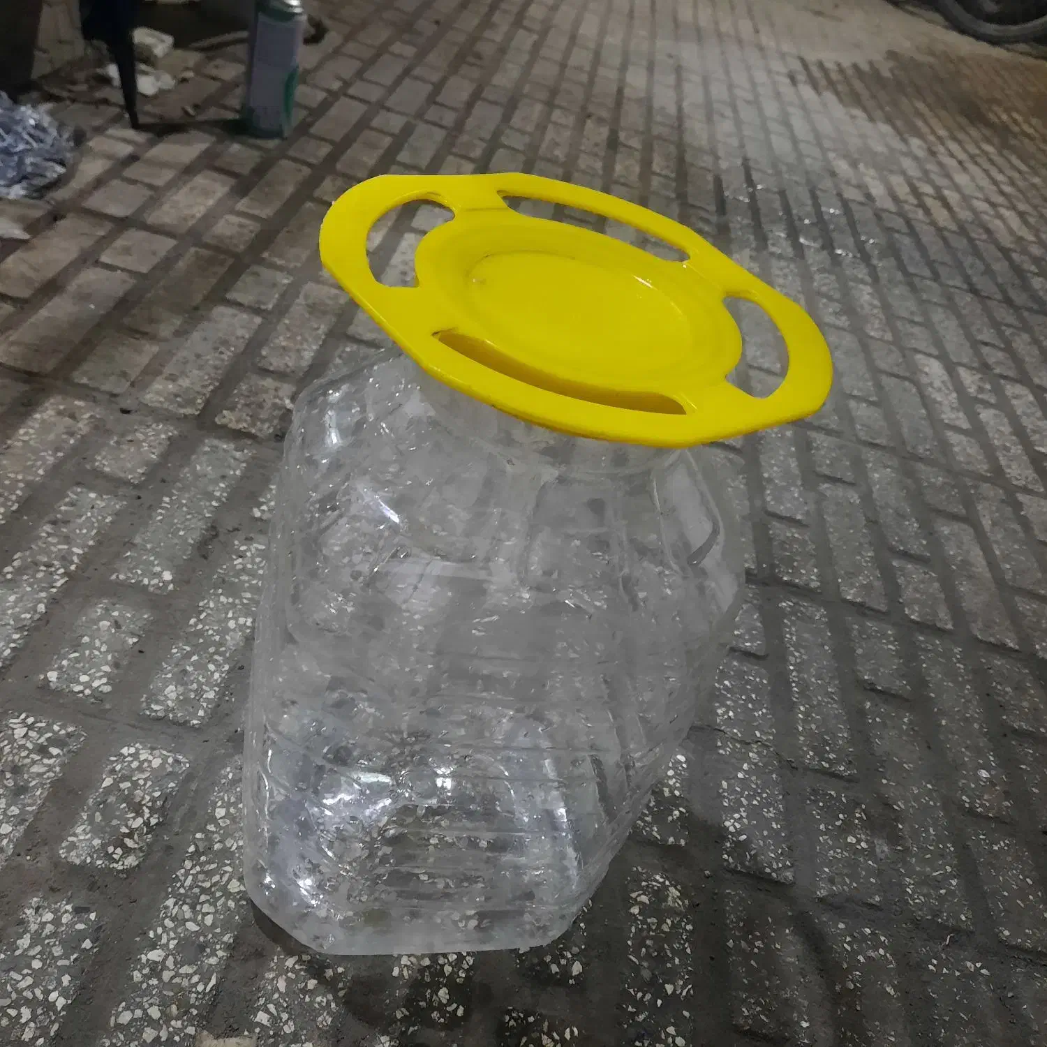 ظرف زیتونی، جای ترشی ۱۰ لیتری|ظروف نگهدارنده، پلاستیکی، یکبارمصرف|رشت, سلیمانداراب|دیوار