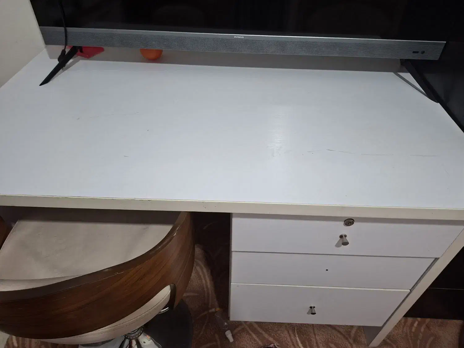 میزکار|میز تحریر و کامپیوتر|هشتگرد, فاز ۷ مهستان|دیوار