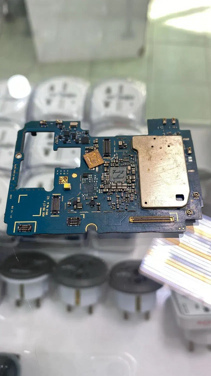 فروش وخرید موبایل های شکسته|موبایل|صحنه, |دیوار