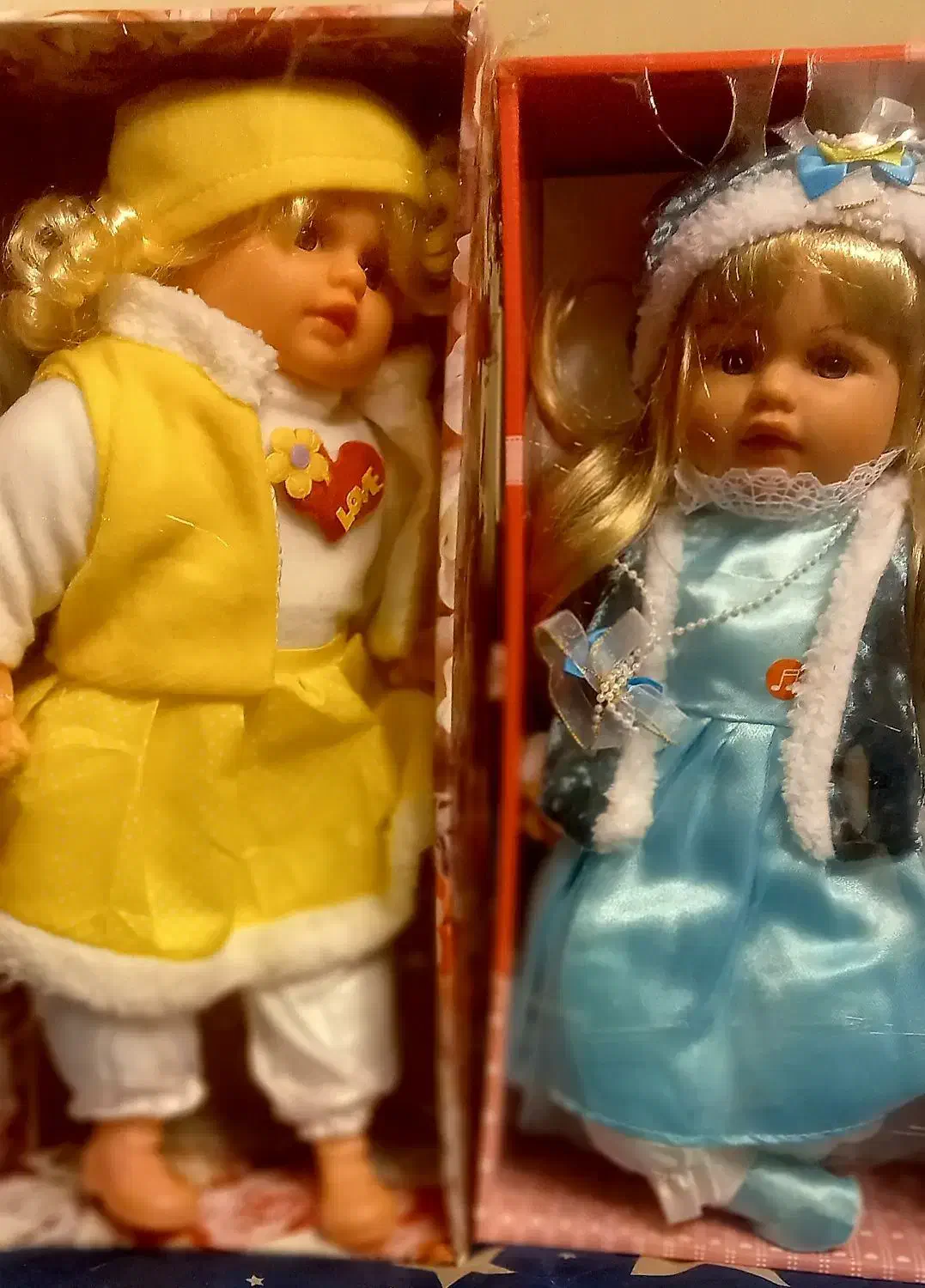 عروسک  موزیکال|اسباب‌‌بازی|اشتهارد, |دیوار