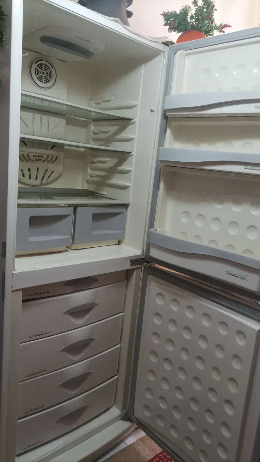 یخچال فریزر سایوان در حد نو|یخچال و فریزر|تهران, مشیریه|دیوار