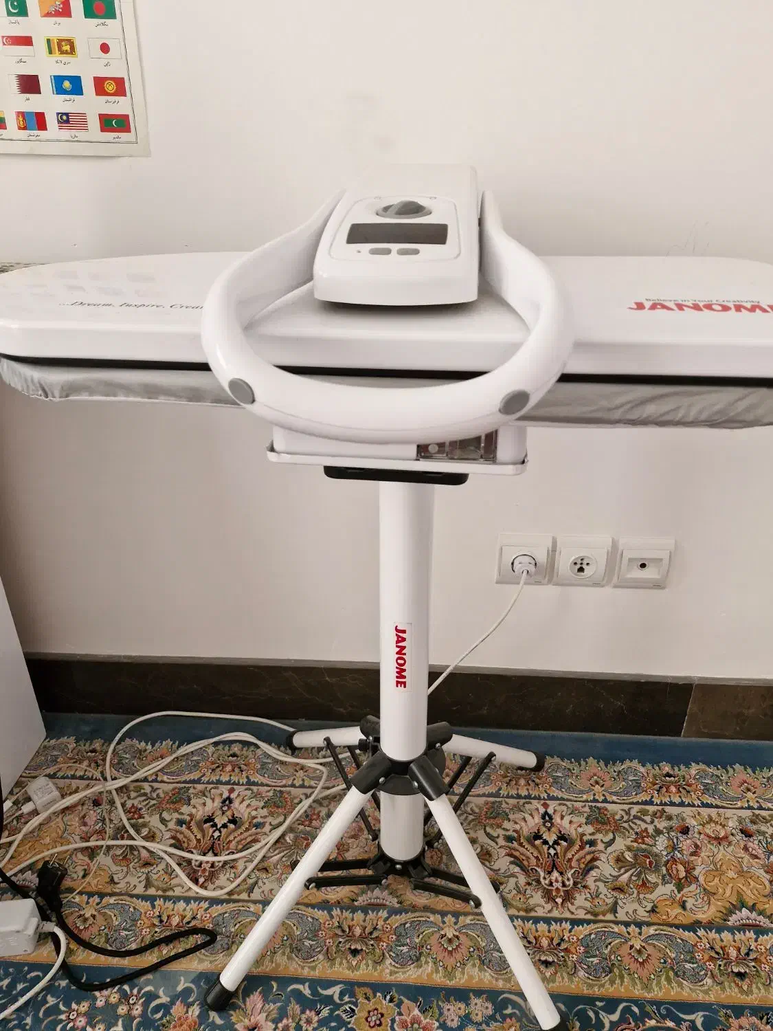 اتو پرس ژانومه داخل جعبه مدل ۳۰۰۰n|اتو و لوازم اتو|قم, باغ شازده|دیوار