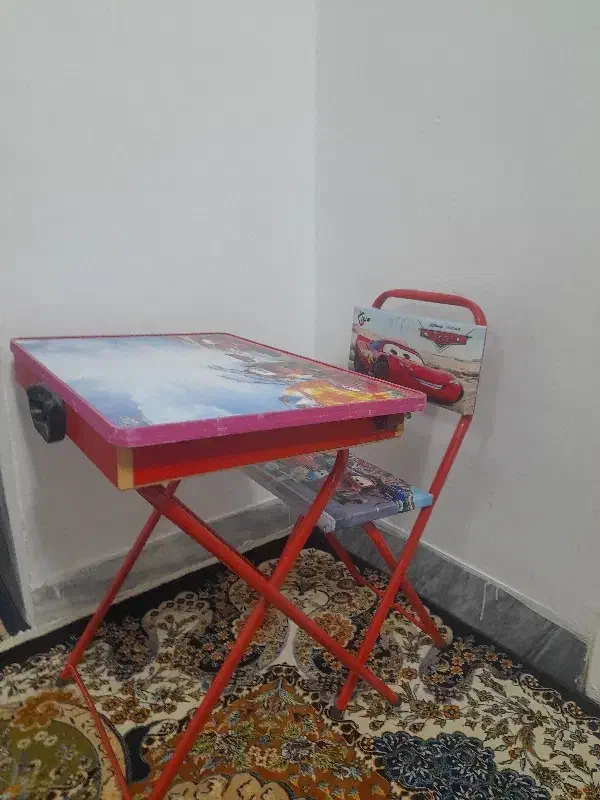 میز و صندلی دانش اموزی|اسباب و اثاث بچه|ایوان, |دیوار