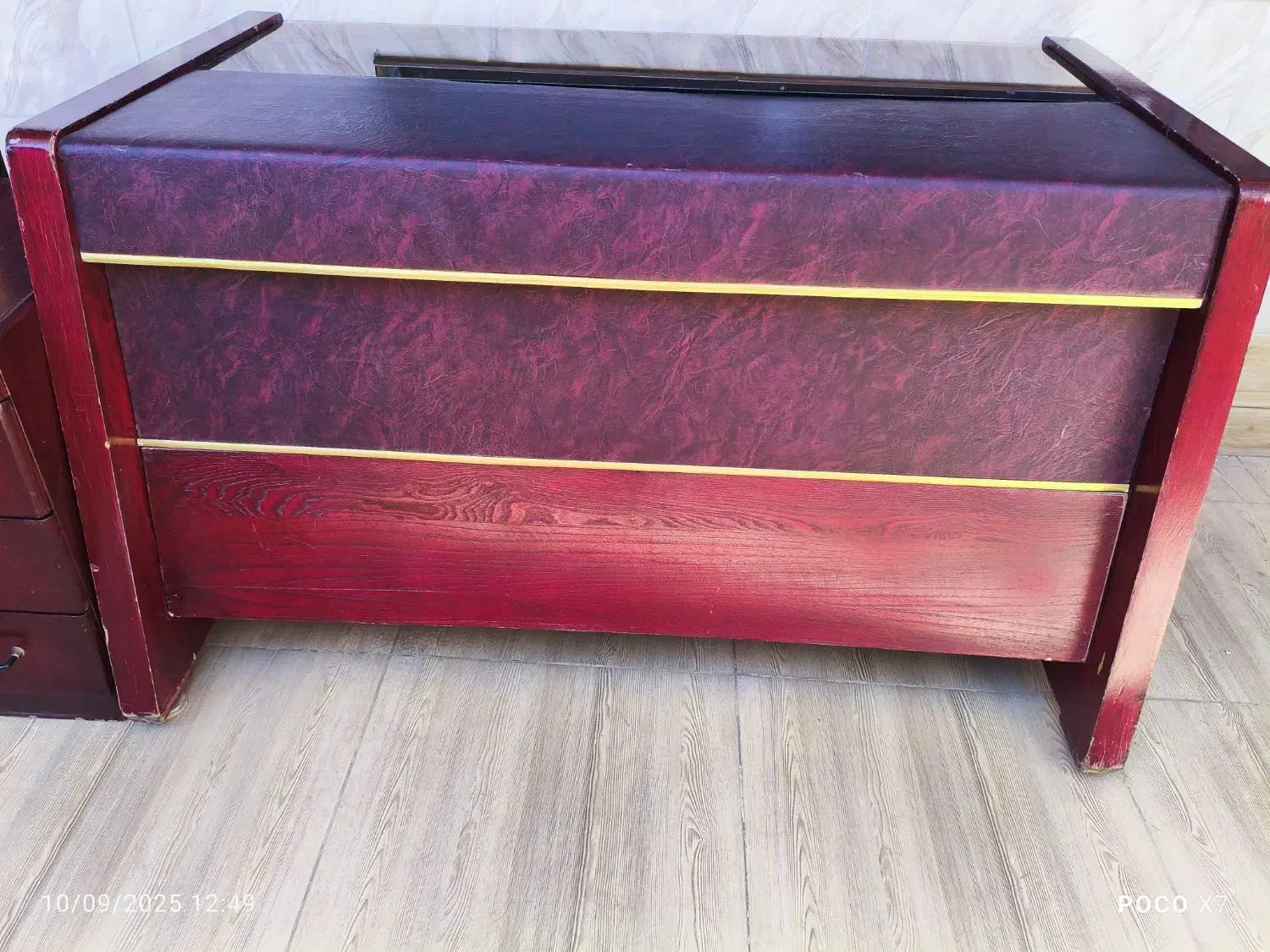 میز اداری همراه با کمد کشوی مجزا|میز تحریر و کامپیوتر|کرمان, |دیوار