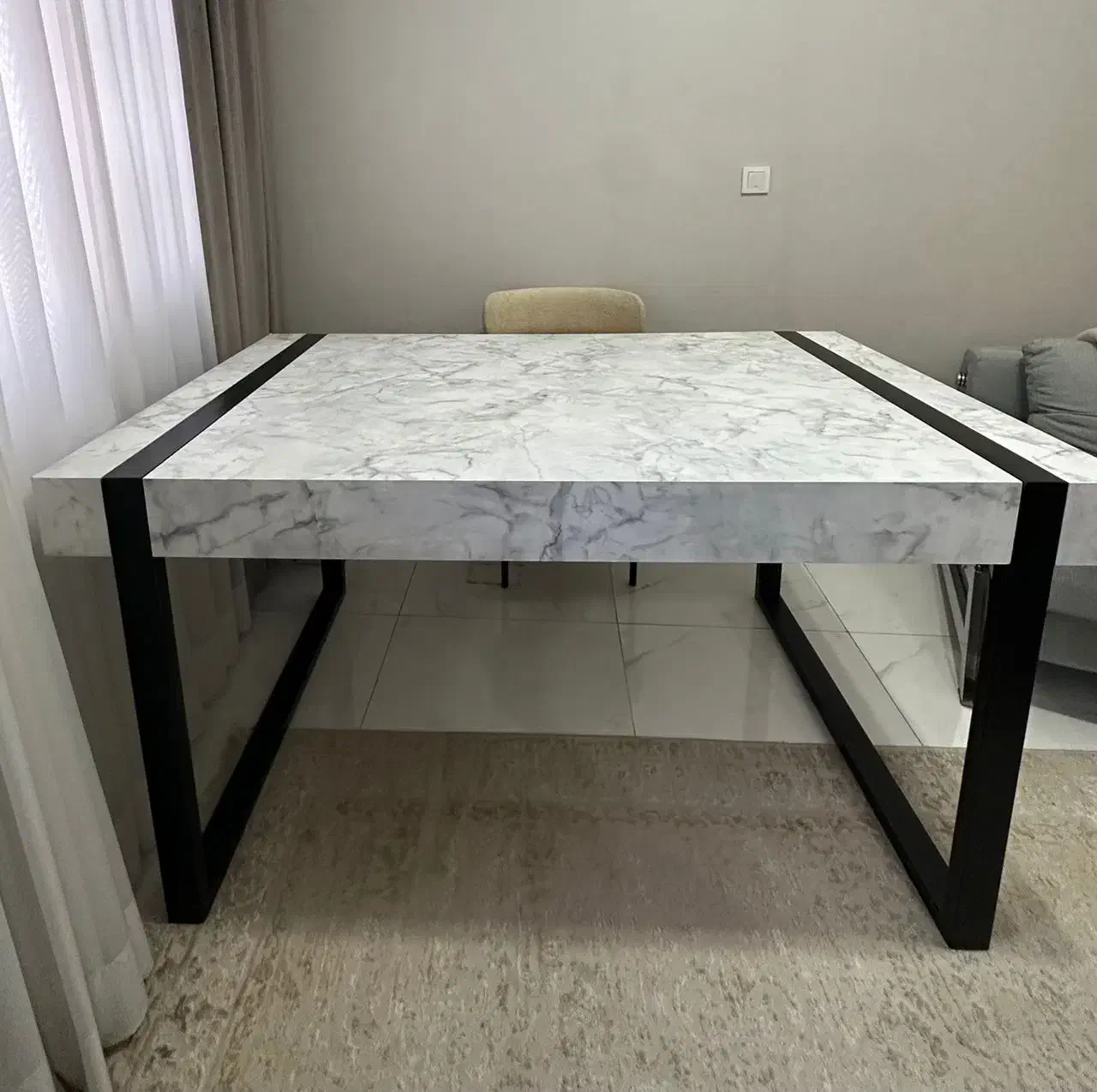 میز|میز تحریر و کامپیوتر|رشت, استادسرا|دیوار