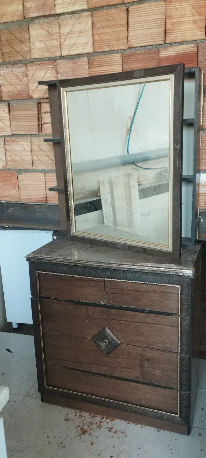 یک سری وسایل|بوفه، ویترین، کنسول|مریوان, |دیوار