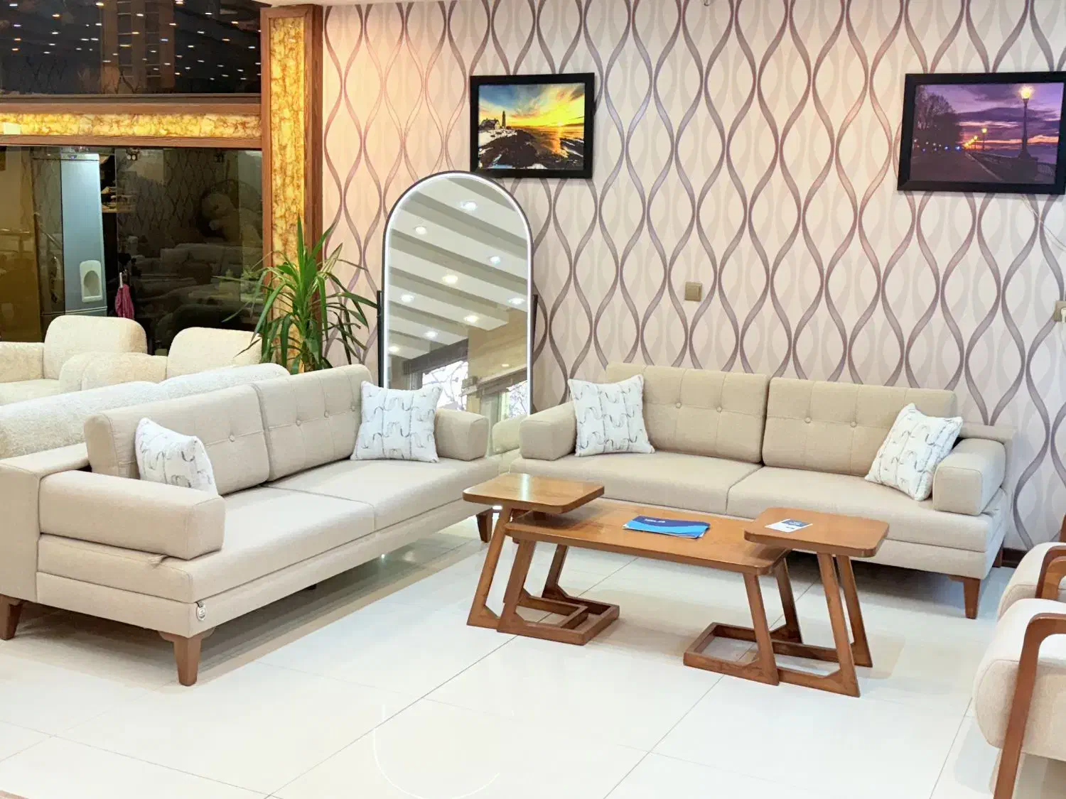 مبلمان راحتی|مبلمان خانگی و میز عسلی|اصفهان, رهنان|دیوار