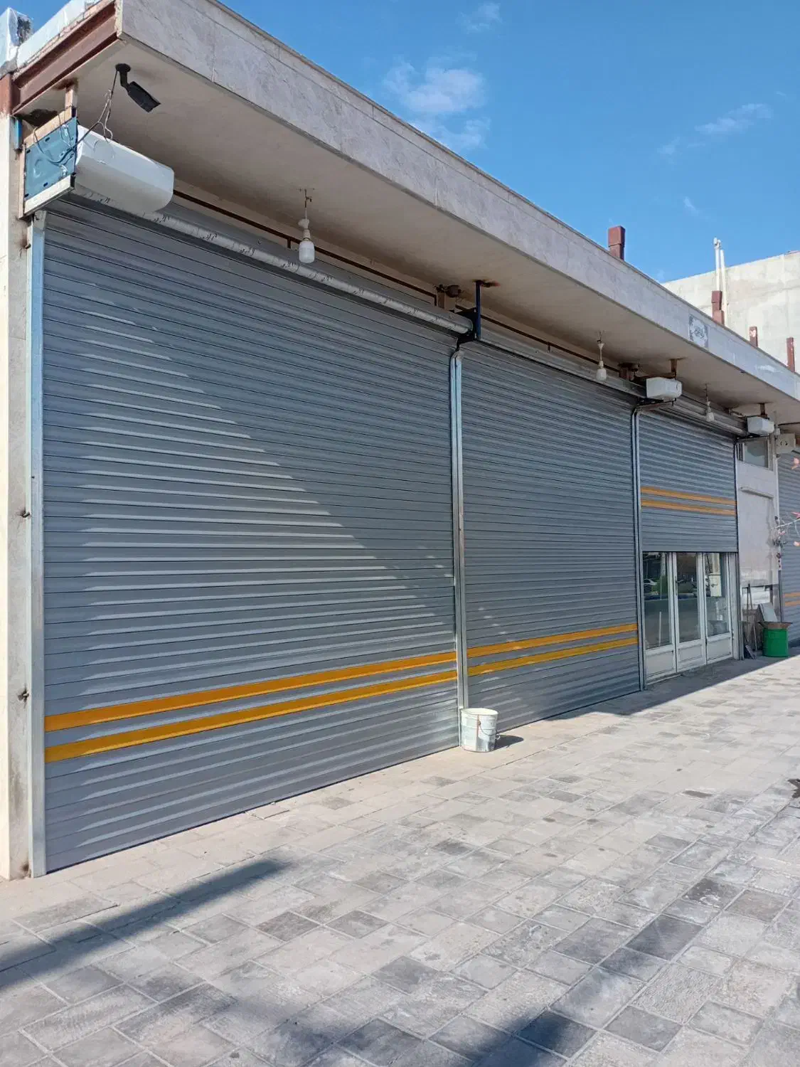 کرکره برقی مستقیم از درب کارخانه|خدمات پیشه و مهارت|باسمنج, |دیوار