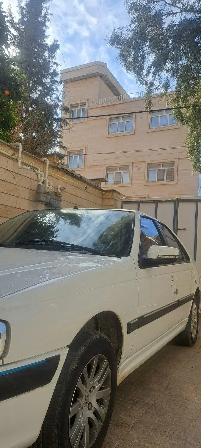 پژو پارس سال ۴۰۳|خودرو سواری و وانت|شیراز, شهرک والفجر|دیوار