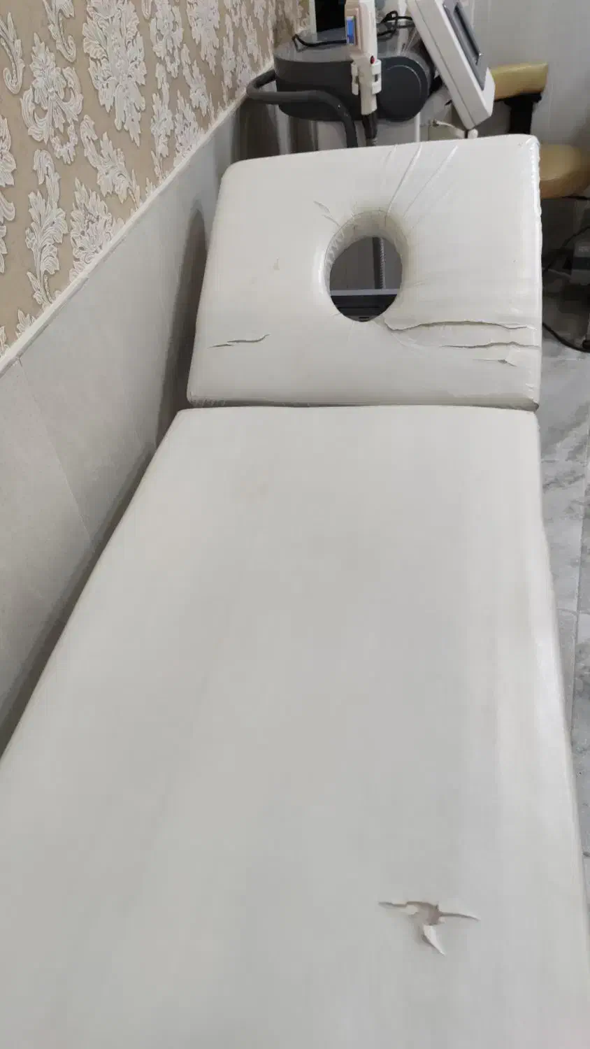 تخت ماساژ|آرایشی، بهداشتی، درمانی|تبریز, |دیوار