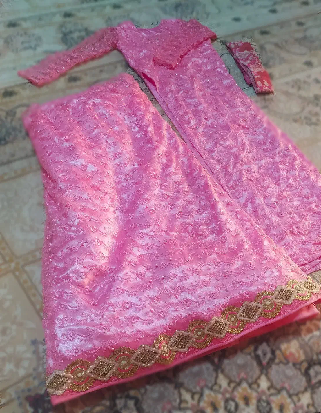 لباس محلی|لباس|شیراز, شهرک سراج‎|دیوار