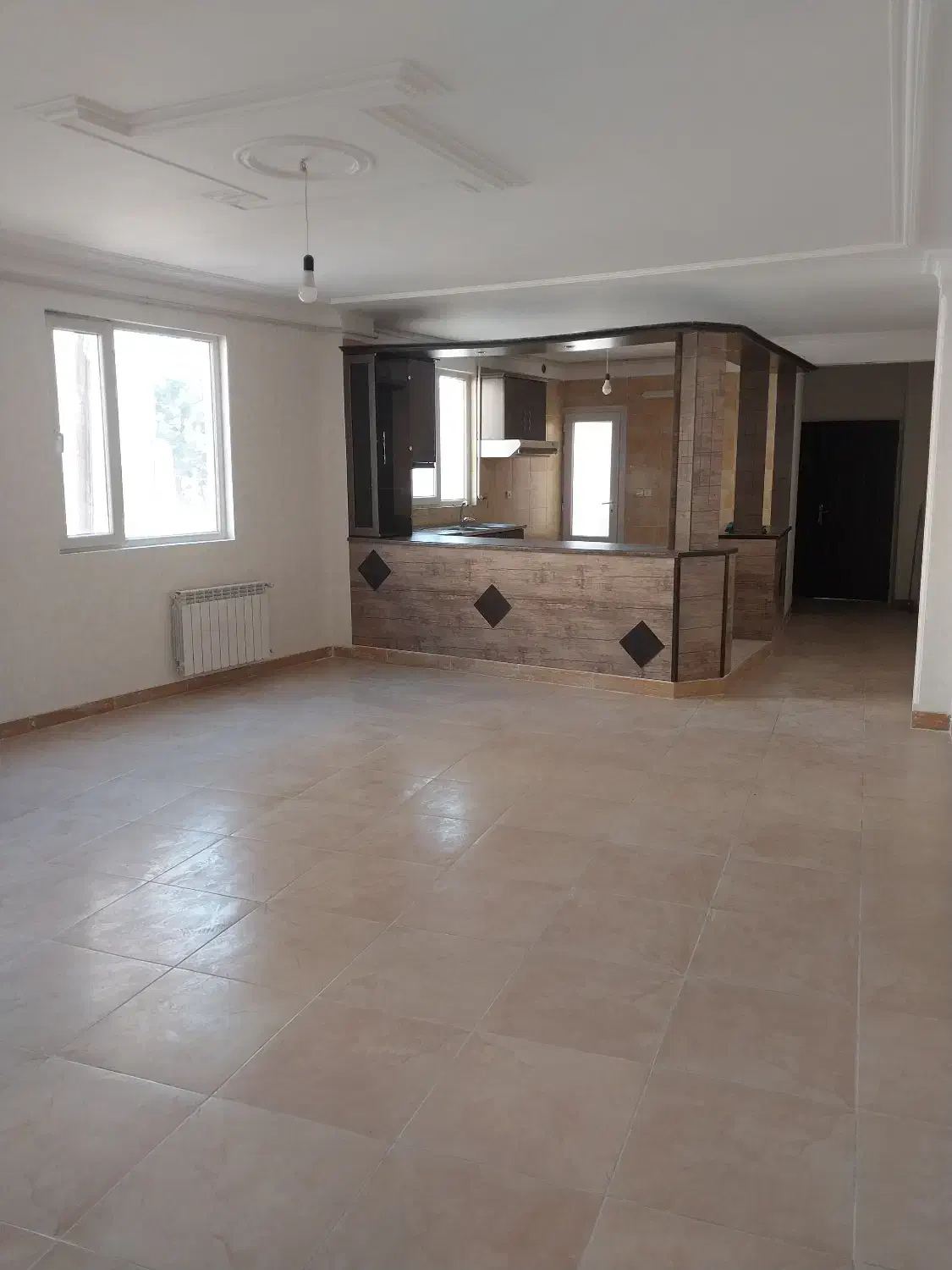 رهن کامل آپارتمان 110 متری|اجارهٔ آپارتمان|محلات, |دیوار