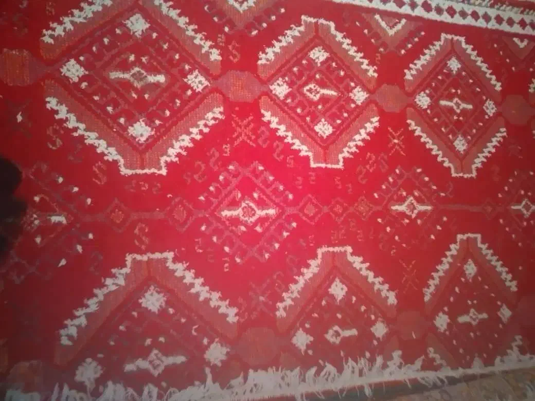 فرش قدیمی قرمز|فرش|یاسوج, |دیوار