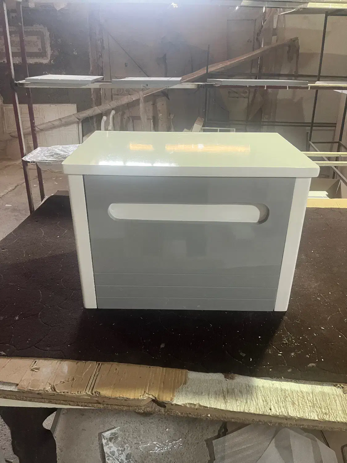 سمباده کار خانم|استخدام معماری، عمران و ساختمانی|رباط‌کریم, رباط‌کریم|دیوار