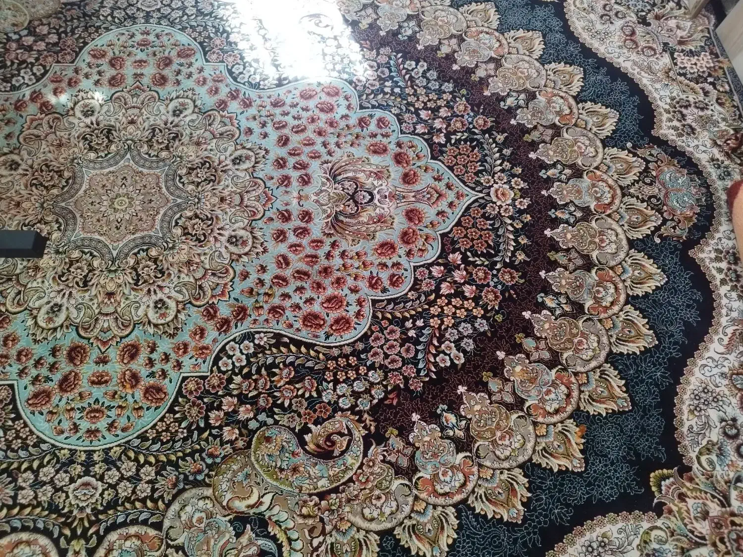 فرش9متری 6تومن و یک یخچال4تومن|فرش|مهاجران, |دیوار