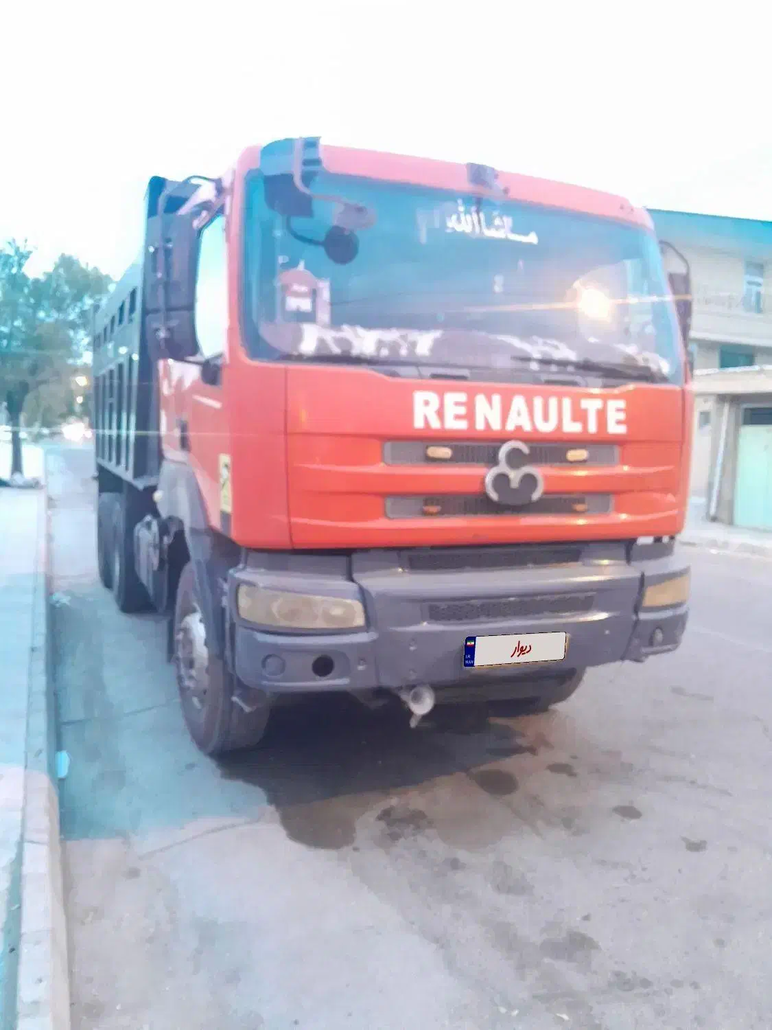 یک کامیون ده چرخ کمپرسی کاویان مدل ۹۰|خودرو سنگین|بافت, |دیوار