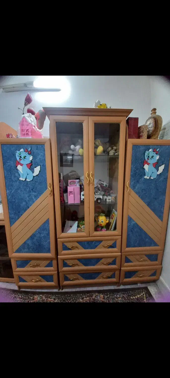 تخت کمد و دکور بچه|تخت و صندلی بچه|کاشان, شهرک فرهنگیان|دیوار