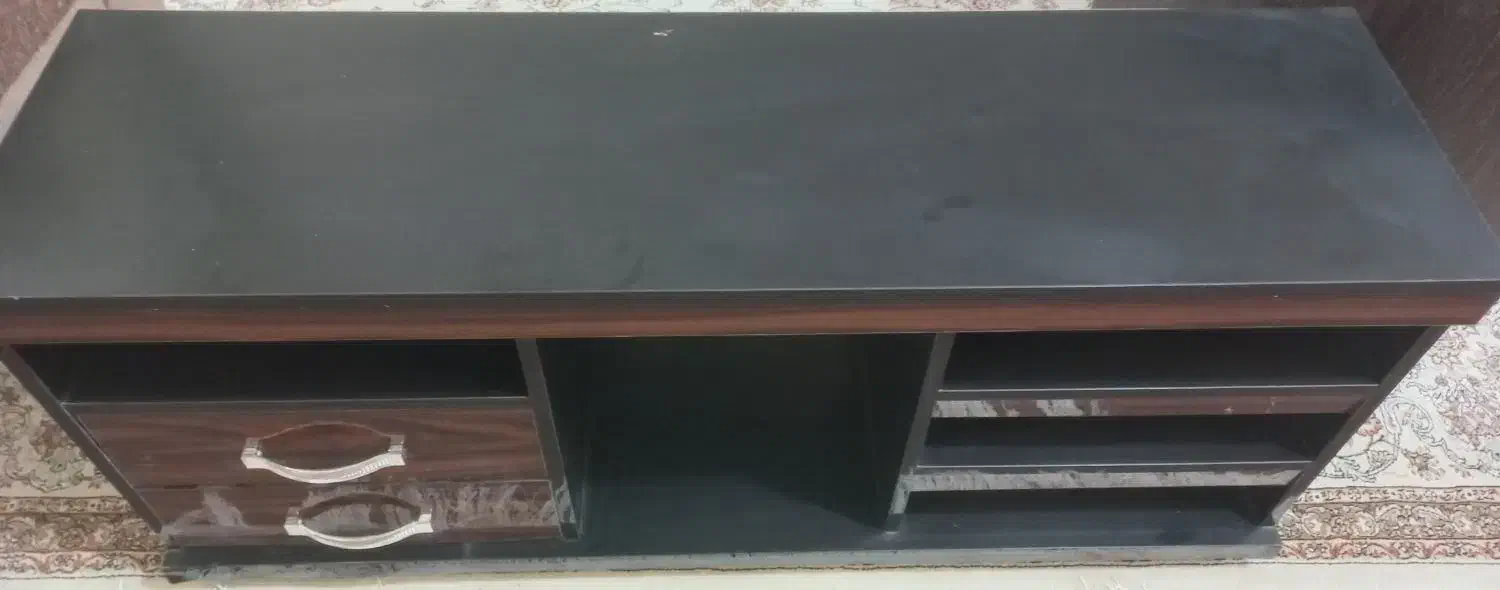 میز زیر تلویزیونMDF کاملا سالم|میز تلویزیون|شاهین‌شهر, حافظ شمالی|دیوار