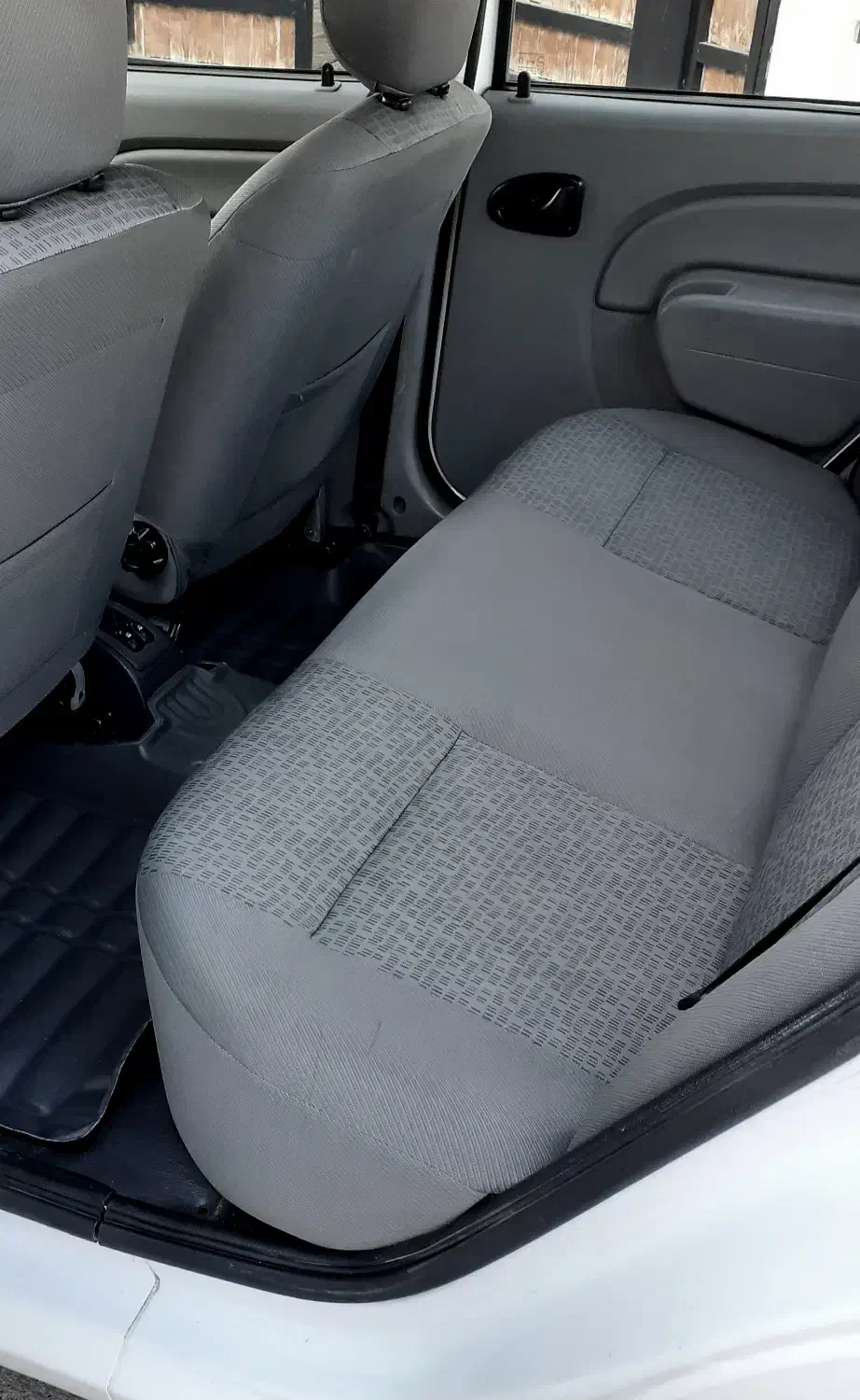 رنو ال ۹۰ مدل ۱۳۹۳ سفید|خودرو سواری و وانت|شاهرود, |دیوار