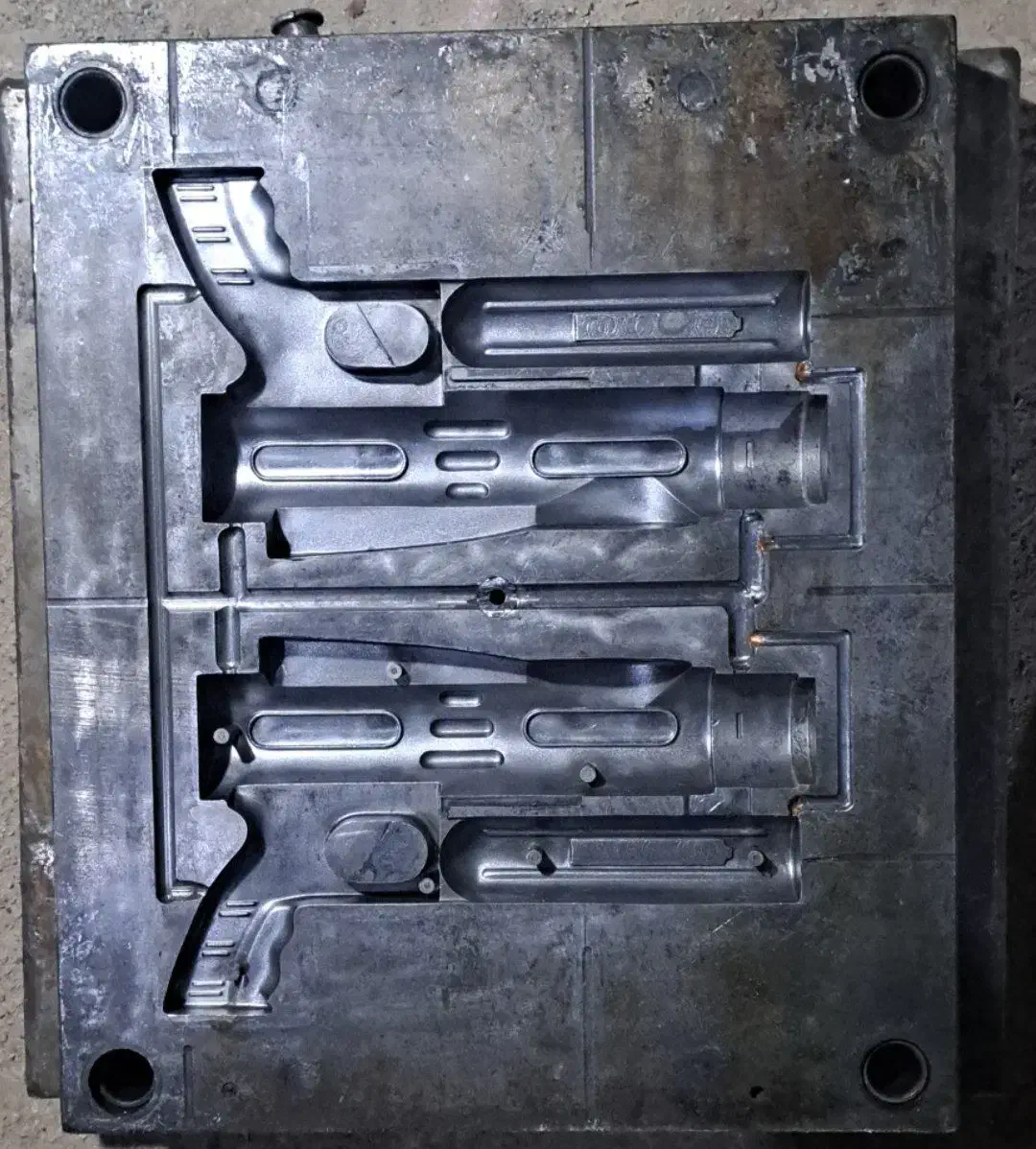 فروش فوری قالبهای اسباب بازی|عمده‌فروشی|قنوات, |دیوار