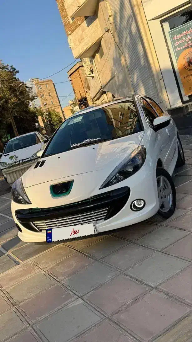 207 پاناروما|خودرو سواری و وانت|بروجرد, |دیوار