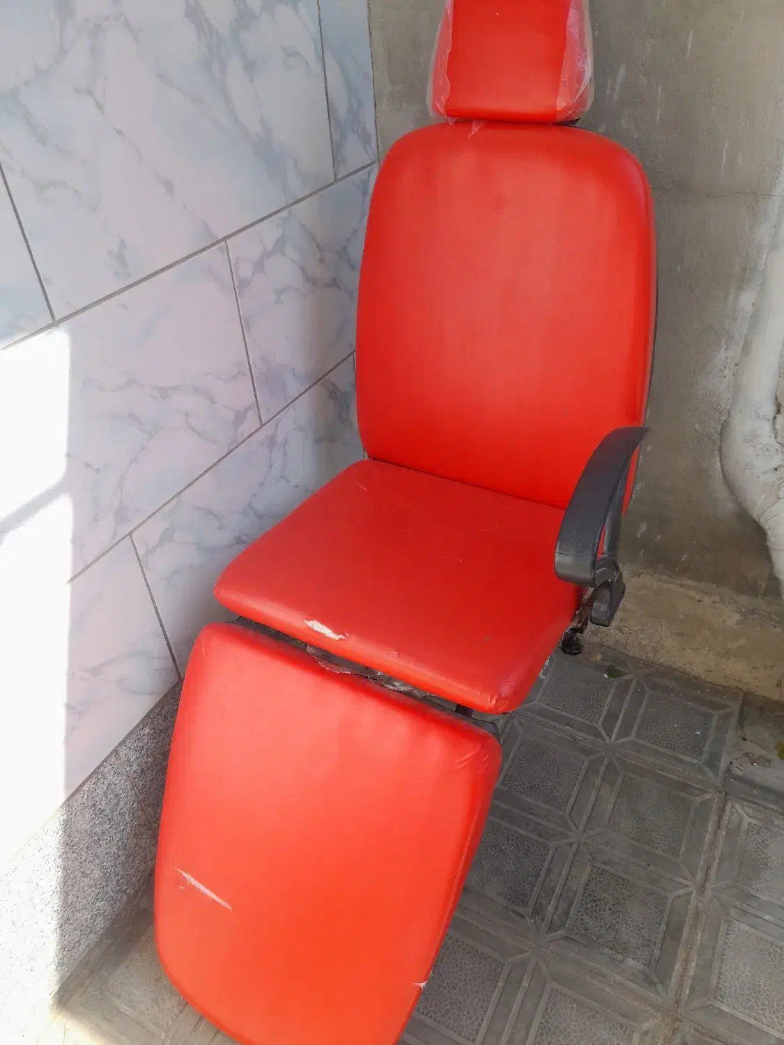 صندلی آرایشگاه|آرایشگاه و سالنهای زیبایی|لاران, |دیوار