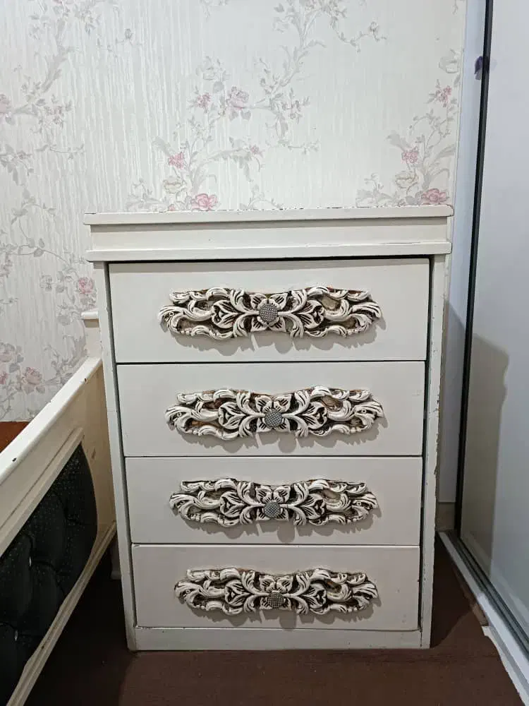 دراور واینه قدی|جاکفشی، کمد، دراور|پاکدشت, پاکدشت (مامازند)|دیوار