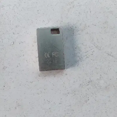 فلش 16گیگ|قطعات و لوازم جانبی رایانه|ارومیه, |دیوار