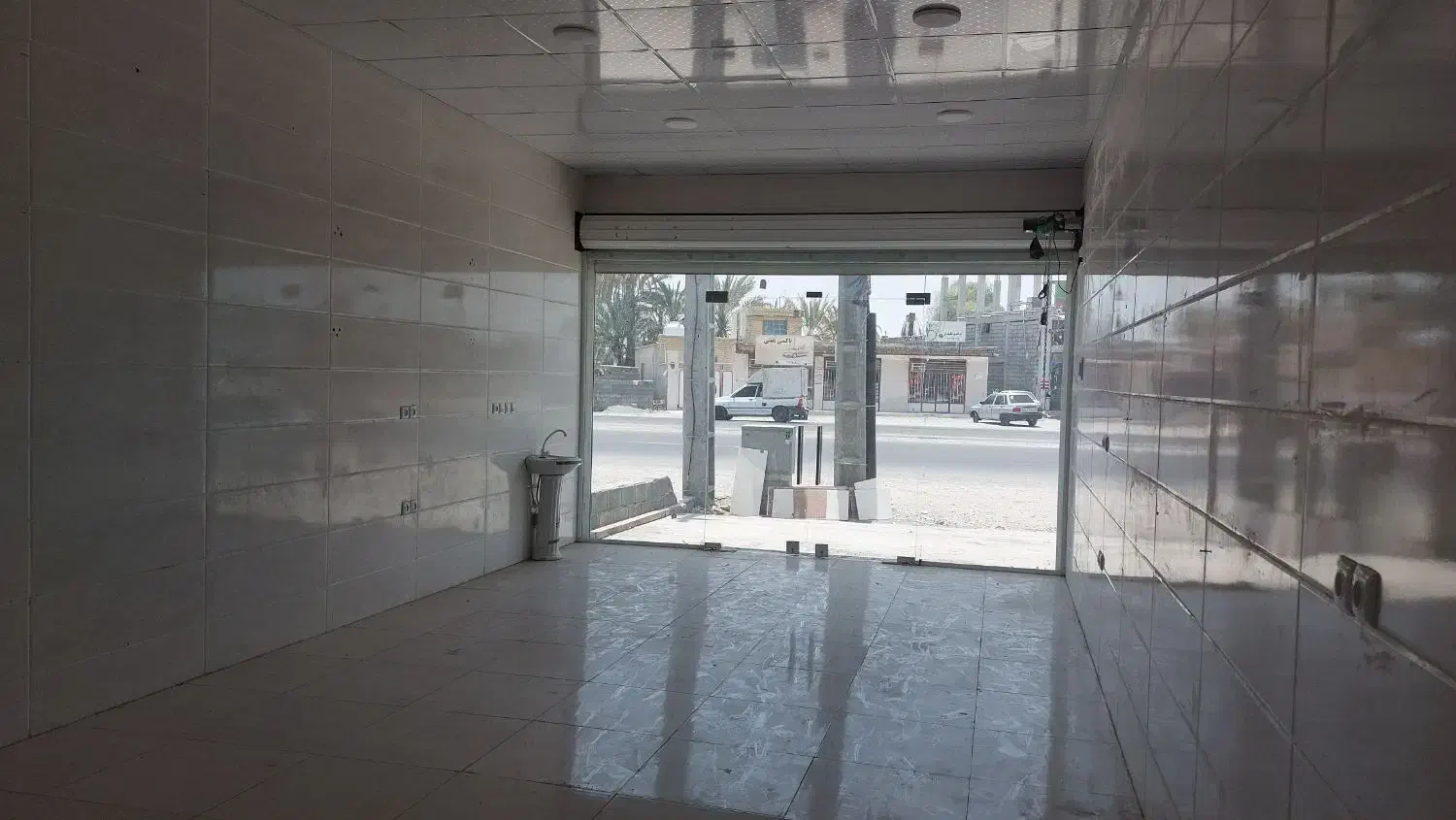 اجاره دو دهنه مغازه یکی ۴۲ متری و یکی ۹۰ متری|اجارهٔ مغازه و غرفه|میناب, |دیوار