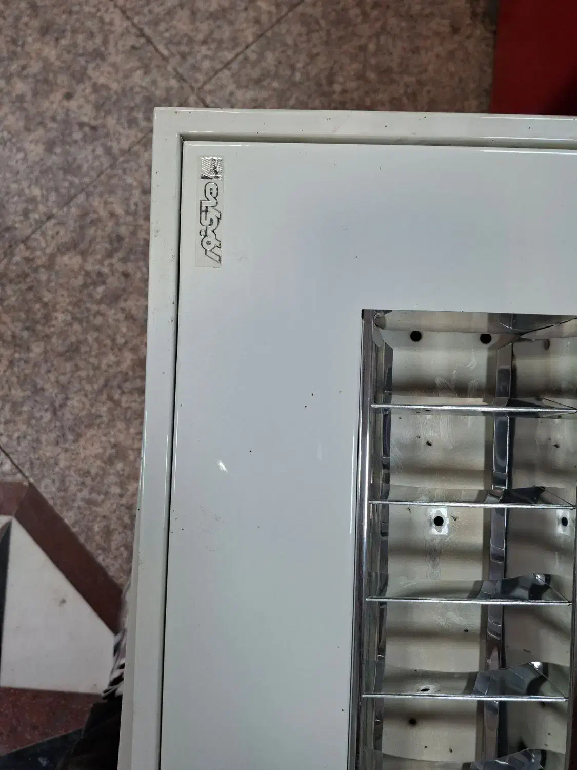 چراغ سقفی توکار ۴ لامپه|لامپ و چراغ|برخوار, |دیوار