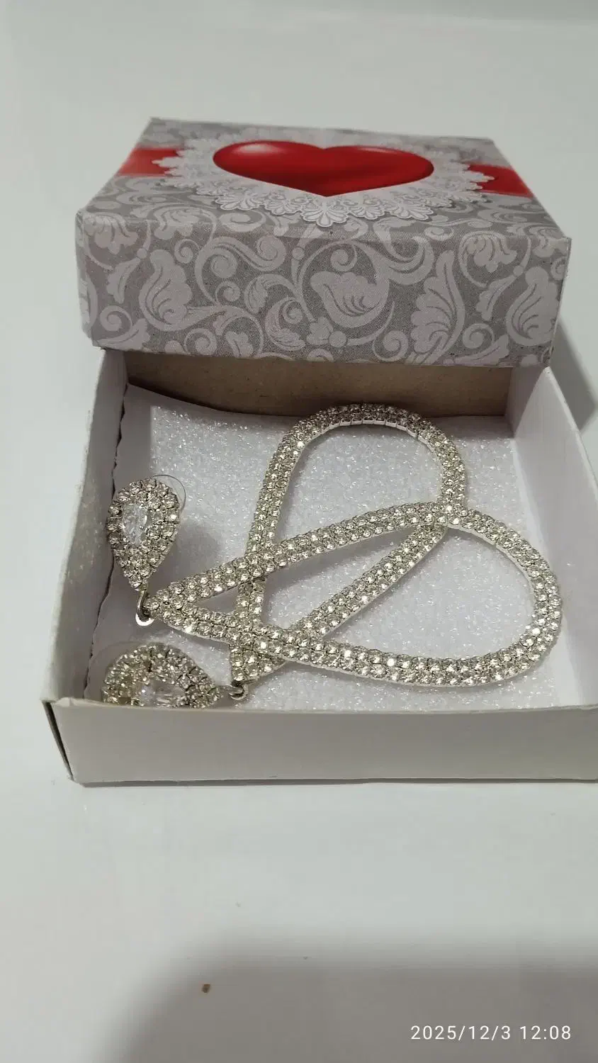 گوشواره|بدلیجات|مشهد, طبرسی شمالی|دیوار