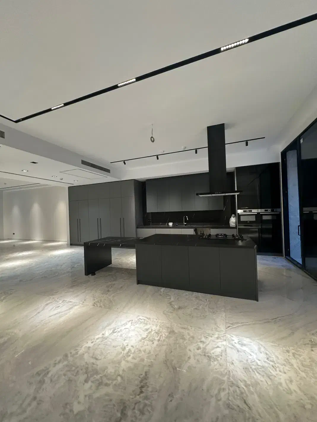 ۲۵۰متر مدرن مینیمال برند / تاپ لوکیشن فرمانیه سنبل|اجارهٔ آپارتمان|تهران, فرمانیه|دیوار