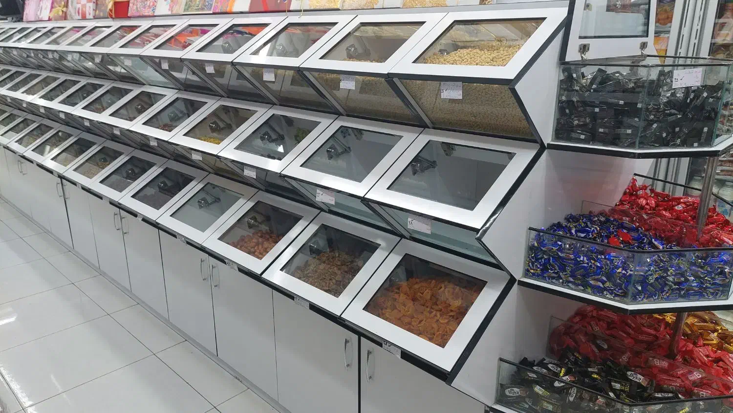 قفسه وباکس آجیل وحبوبات|فروشگاه و مغازه|بندرعباس, |دیوار