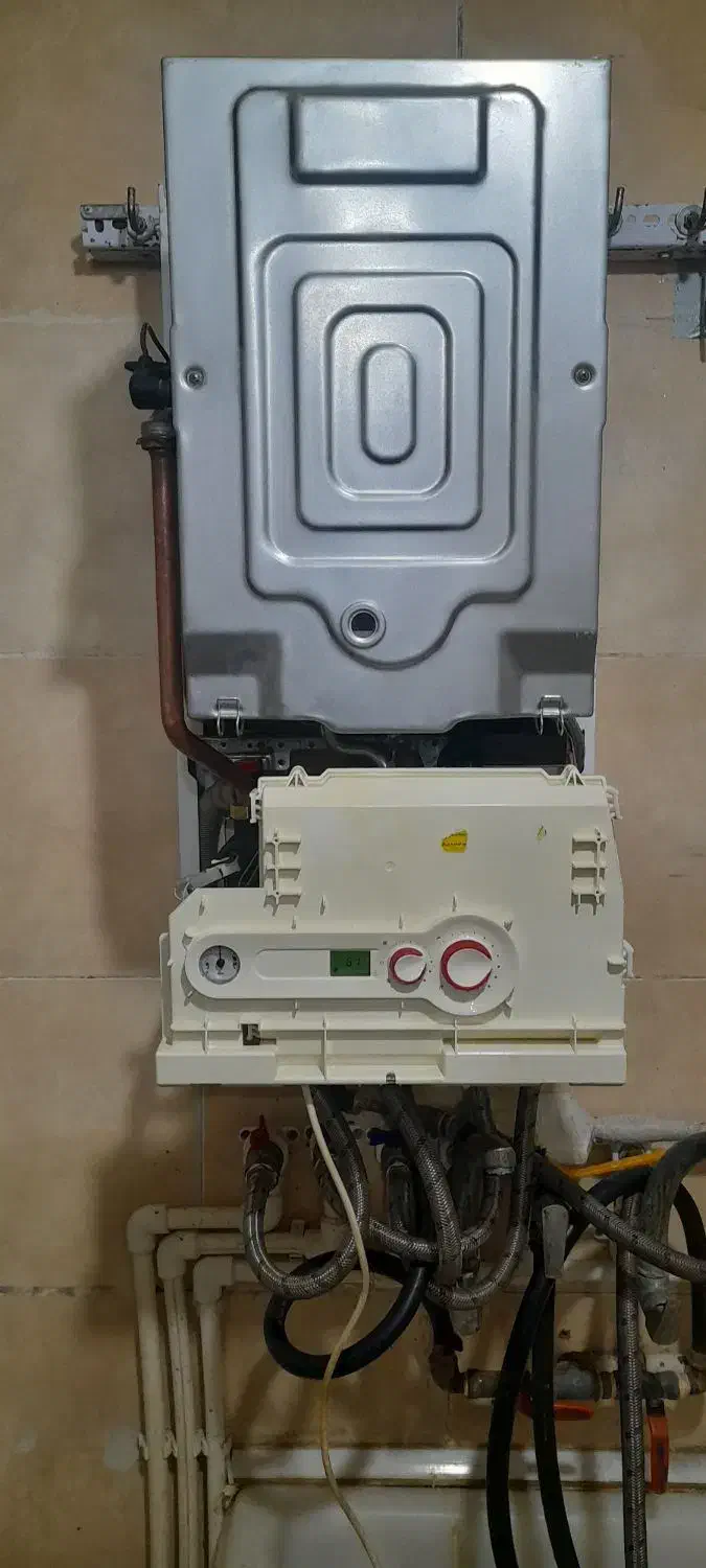 پکیج آبگرمکن دیواری سرویس و نمایندگی|آبگرمکن، پکیج، شوفاژ|مشهد, رضاشهر|دیوار