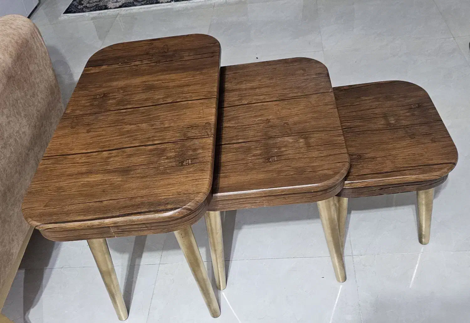 جلومبلی|مبلمان خانگی و میز عسلی|مهاباد (آذربایجان غربی), |دیوار