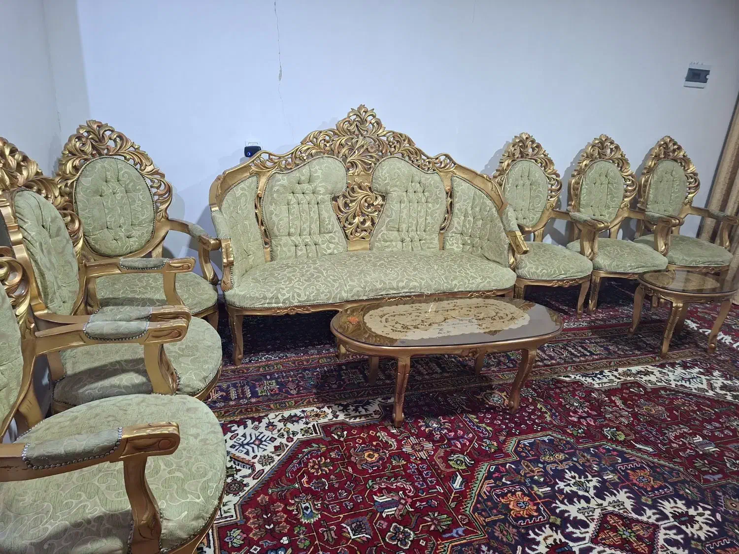 دو دست مبل ۹ نفره|مبلمان خانگی و میز عسلی|خسروشاه, |دیوار