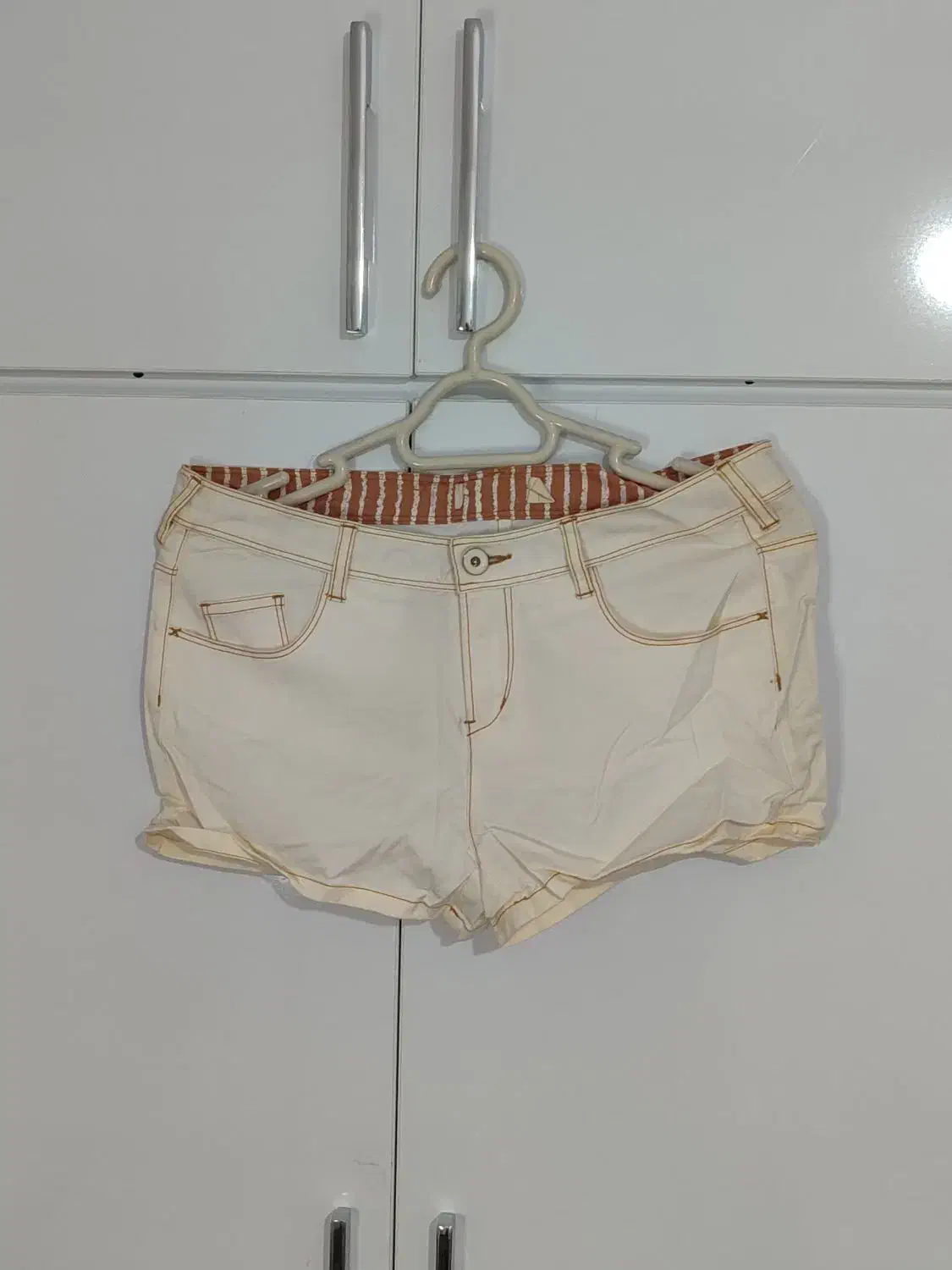 مانتو بافتنی|لباس|دوگنبدان, |دیوار