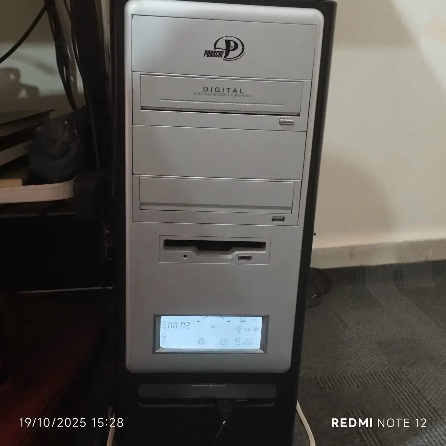 فروش کامپیوتر با میز و صندلی کیبورد موس|رایانه رومیزی|گلستان (تهران), |دیوار