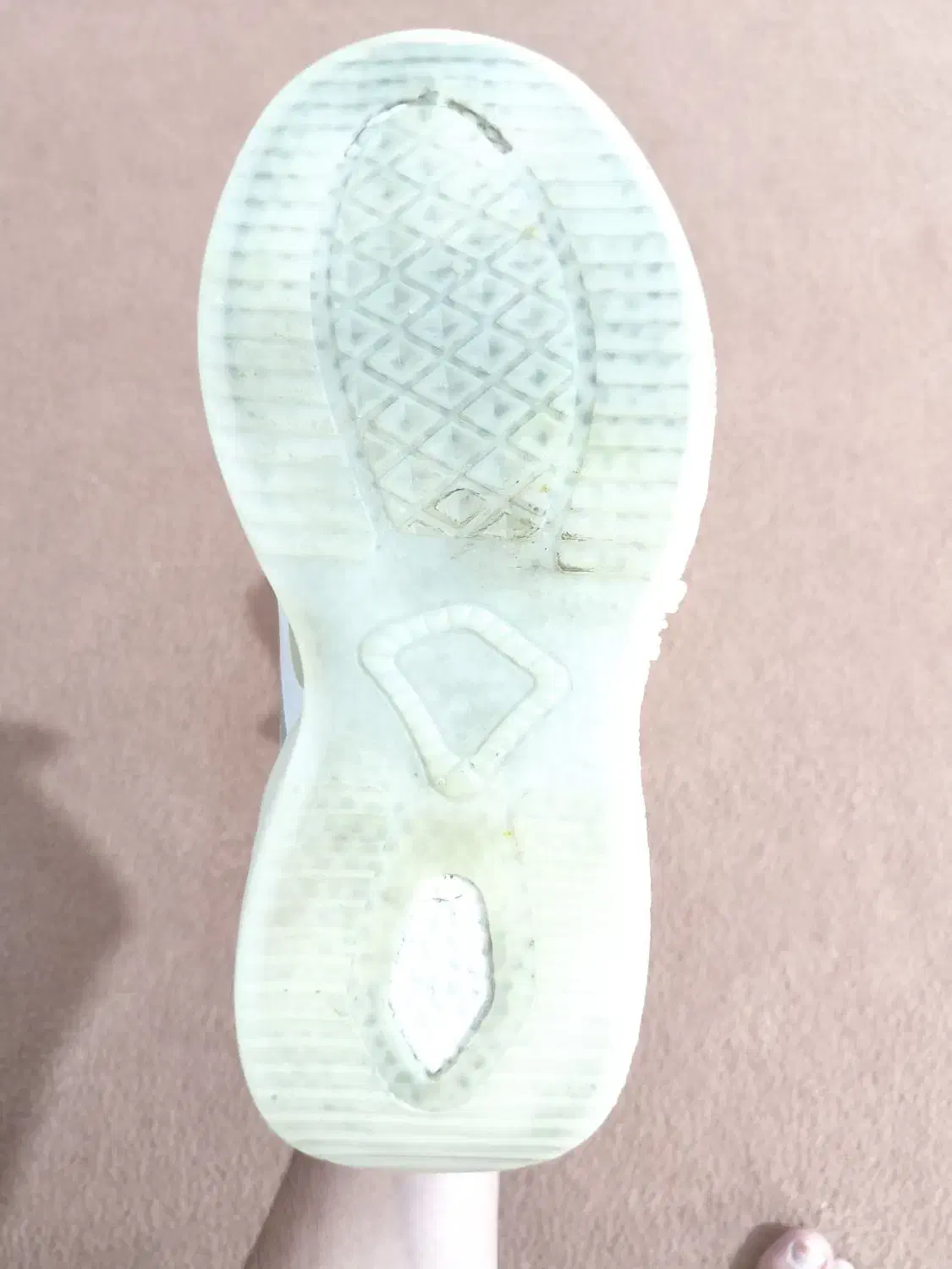 کتونی بروکس اورجینال ۴۳|کیف، کفش، کمربند|ماهدشت, |دیوار